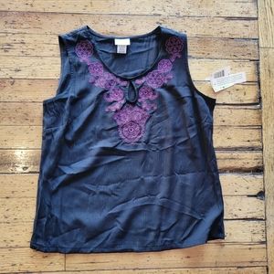 Jaclyn Smith Embroidered Crepon Sleeveless Top Black With Pink Design Size Med